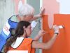 Estudiants i pacients d’Osona Salut Mental creen un mural per trencar estigmes