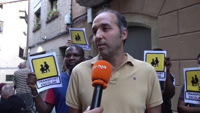 Famílies afectades reclamen explicacions i la recuperació del transport escolar suprimit a Vic