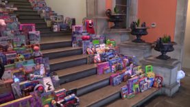 Creu Roja recull 400 joguines a la Marató de recollida de joguines d’Igualada