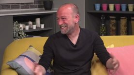 En Joan, l’arxiver itinerant dels pobles més petits de l’Anoia