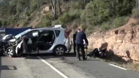 Mor el conductor d’un turisme en un xoc frontal a Sant Salvador de Guardiola