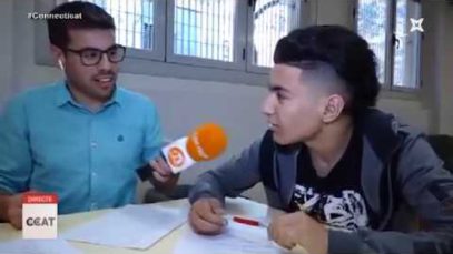 Joves nouvinguts a Manresa aprenen català