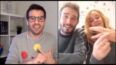 De casa en casa – Casament al balcó pel confinament a Manresa
