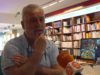 Rafel Nadal signa llibres a la llibreria Parcir de Manresa