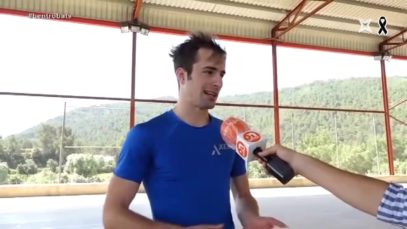 Ben trobats – Patinadors artístics de Cardona entrenen al poliesportiu de Valls de Torroella