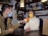 Connecti.cat – Manresa reparteix a domicili com alternativa al tancament de bars i restaurants