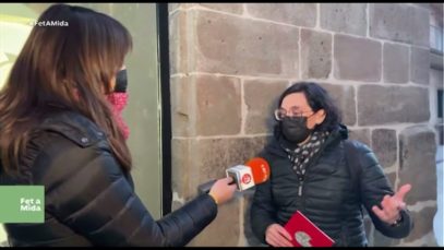 FET A MIDA Artistes solsonins exposen art als aparadors buits de la ciutat