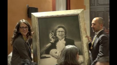 La consellera d’Igualtat i feminismes, Tània Verge, va presidir l’acte de nomenament de Manresana il·lustre de Maria Matilde Almendros Carcasona en el dia del seu centenari