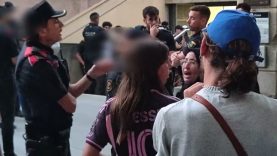 SOS Racisme denuncia batudes policials ‘racistes’ a Manresa contra joves d’aparença magrebina.