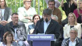 Alcaldes, regidors i militants del Bages assisteixen a l’acte de Puigdemont amb el món local