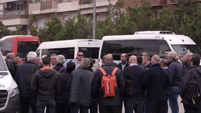 La vaga d’autobusos deixa sense servei els busos urbans i interurbans amb sortida i parada a Manresa