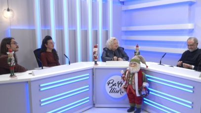 Francesc Rafat, president Amics de la Seu de Manresa i Anna Nadal i Illán Holgado,guanyadors del premi Berenguer de Montagut dels Lacetània’24 per un estudi sobre l’art de l’època barroca a la Seu, que posa en valor i dona visibilitat a les obres d’aquest període artístic que es conserven a la Basílica de la Seu de Manresa