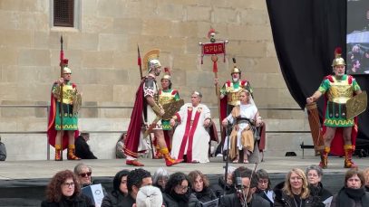 22 Passions d’arreu de Catalunya recreen un espectacle únic a Montserrat