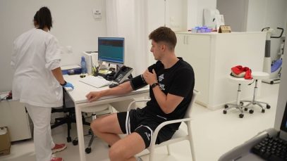 Els jugadors del Baxi superen amb èxit les revisions mèdiques abans de començar els entrenaments