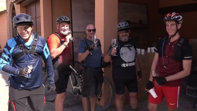 300 participants gaudeixen del turisme de proximitat del territori a la BTT Ignasiana  Canal Taronja Central