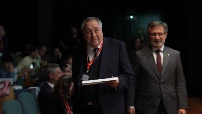Ferran Debant rep el Premi AMIC a la trajectòria