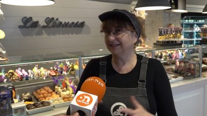 Les mones de Pasqua ja esperen els padrins