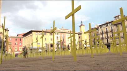 2.500 creus grogues per la llibertat dels presos